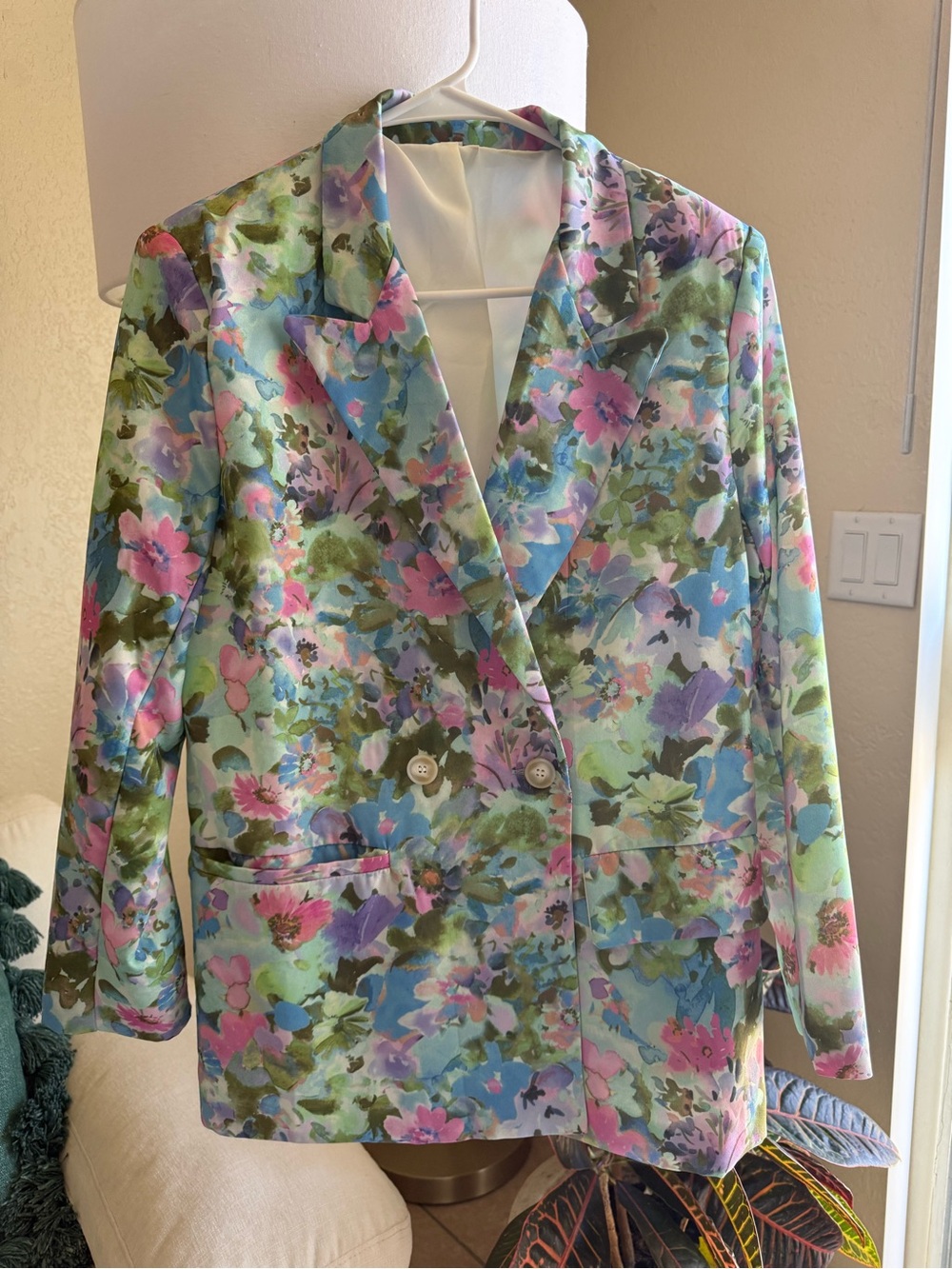 Floral Pastel Double-Breasted Women’s Blazer Jacket Set